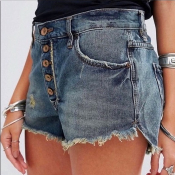 Free People Pants - Free People Runaway Denim Jean Shorts Raw Hem 27